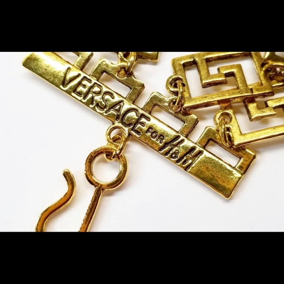 VERSACE FOR H&M GOLD MEDALLION CHOKER NECKLACE H&M CRUISE COLLECTION 2011 BN - Picture 5 of 9